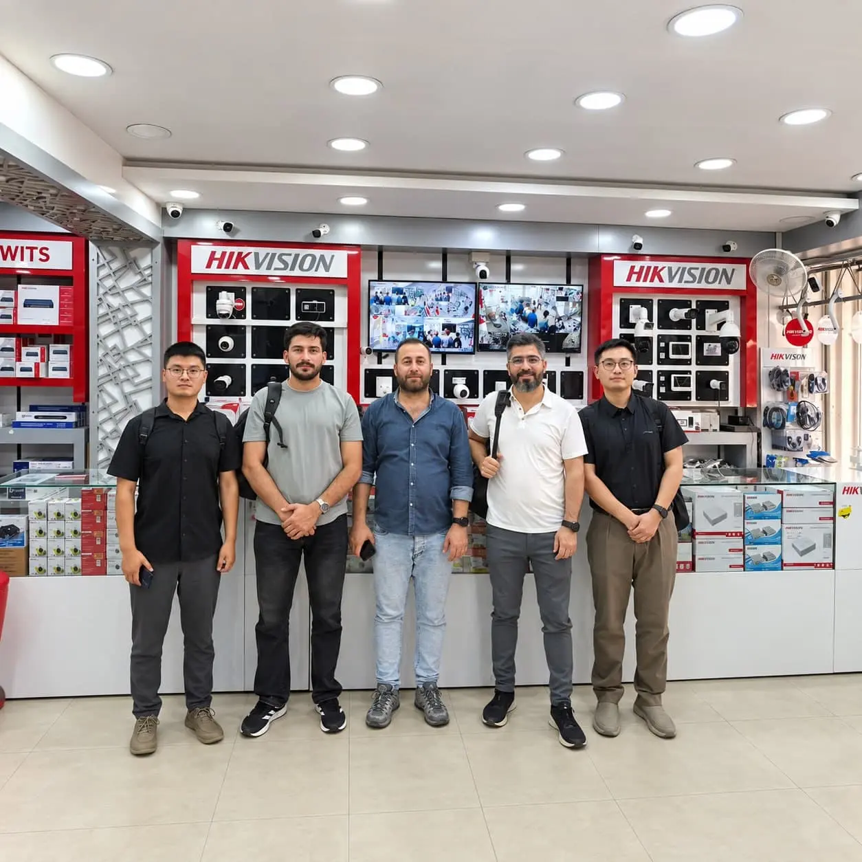فد من Hikvision يزور مقر شركة أفق الموصل لبحث أحدث حلول الأمن والمراقبة